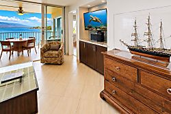 Royal Mauian 605 - Interior