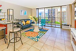 Waikiki Banyan 1007 T2