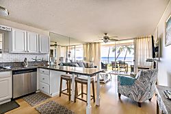 Hale Kai O Kihei Condo with Ocean Views