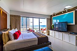 Ilikai Adjoining Suites