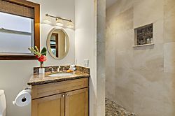 Hale Makai at Diamond Head