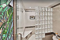 Penthouse Corner - Hololani