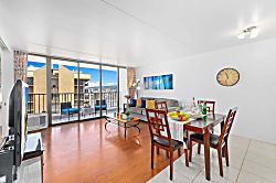 Waikiki Banyan 3612 T1