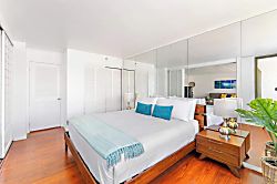 Waikiki Banyan 3612 T1