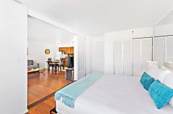 Waikiki Banyan 3612 T1