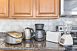 Waikiki Banyan 3612 T1