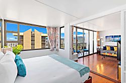 Waikiki Banyan 3612 T1