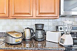 Waikiki Banyan 3612 T1