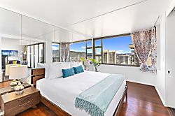 Waikiki Banyan 3612 T1