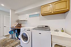 Hale Carly & Lia Lani