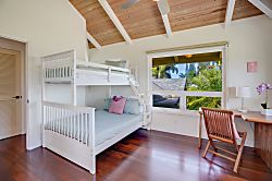 Hale Carly & Lia Lani