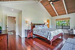 Hale Carly & Lia Lani