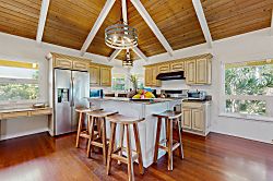 Hale Carly & Lia Lani