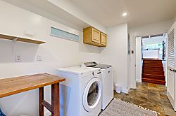 Hale Carly & Lia Lani