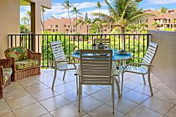 Kamaole Sands 6-303 - Outdoor dining