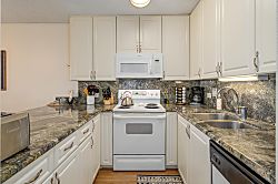 Kamaole Sands 6-303 - Private kitchen
