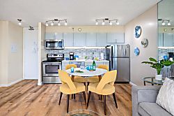 Waikiki Banyan 3407 T1