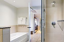 Honua Kai  Konea 642/643