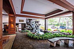 Waikiki Banyan Tower 2 Suite 3704 - Spa