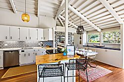 International Colony 17