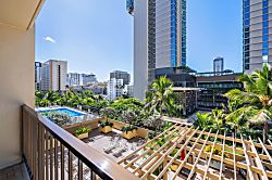 Four Paddle 6th Floor