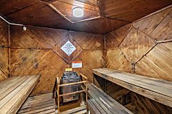 Four Paddle 6th Floor