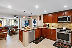 Royal Mauian Remodeled Condo
