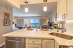 Ilikai Hotel 19th Floor