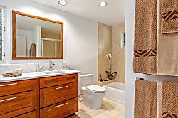 Ohia Cottage: Your Coastal Retreat