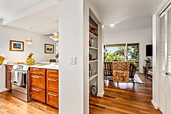 Ohia Cottage: Your Coastal Retreat