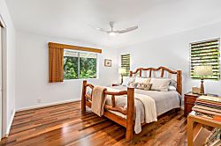 Ohia Cottage: Your Coastal Retreat