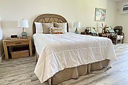 Kona Islander Inn Condo