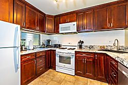 Kihei Akahi Resort Unit B103