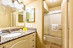 Kihei Akahi Resort Unit B103