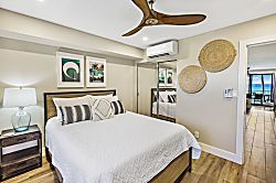Noelani 303 - Large mirrored closets
