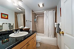 Island Surf Resort Ocean View Condo Kihei