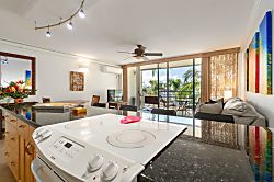 Island Surf Resort Ocean View Condo Kihei