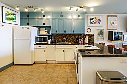 Kona Pacific Condo #E632