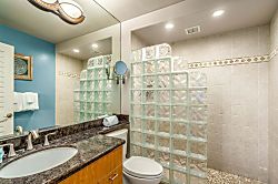 Kihei Beach Condominium 606 - Bathroom