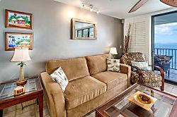 Kihei Beach Condominium 606 - Living area