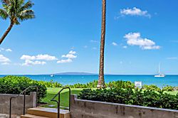 Kihei Beach Condominium 606 - Property grounds