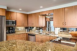 Kihei Beach Condominium 606 - Private kitchen