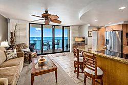 Kihei Beach Condominium 606 - Living area