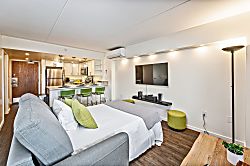 Ilikai Hotel Condo 9th Floor City View