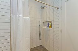 Haena Serenity Retreat - Bathroom