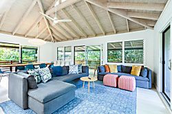 Haena Serenity Retreat - Living area