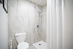 Plantation Hale Suites D11