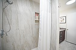 Plantation Hale Suites D11