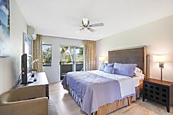 Plantation Hale Suites D11