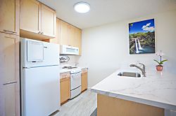 Plantation Hale Suites D11